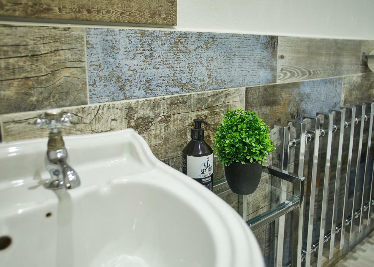 Host & Stay - Pearl Apartment Saltburn-by-the-Sea Exteriör bild